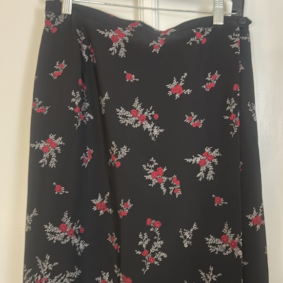 Vintage Floral Boho Maxi Skirt - Picture 2 of 8